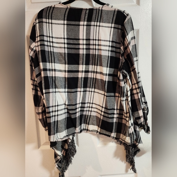Torrid 100% Cotton Cardigan, Size 1, Pink, Black, Grey & White Plaid - Picture 2 of 7